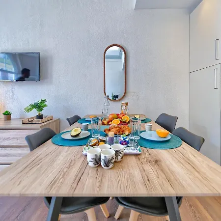 Cosy : Proche Et Gare Appartement